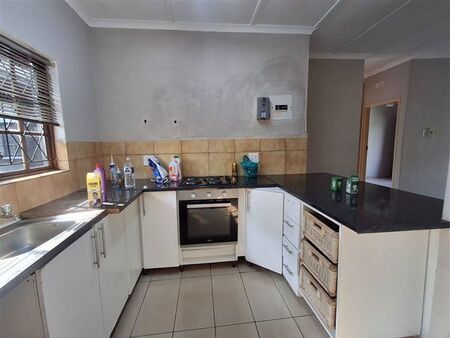 2 Bedroom Apartment in Arboretum