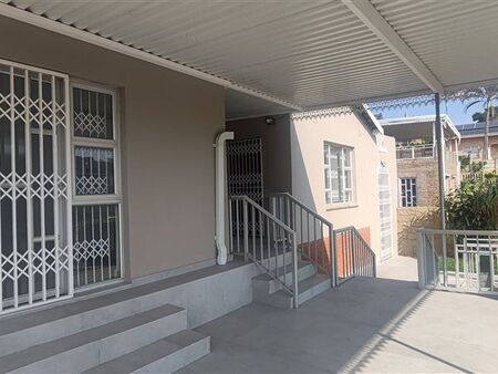 4 Bedroom House in Shallcross