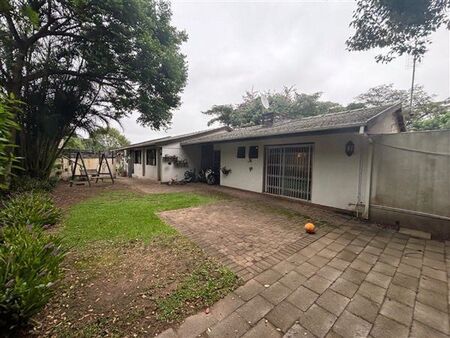 3 Bedroom House in Farningham Ridge