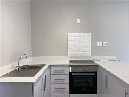 2 Bedroom Apartment in Waterfall