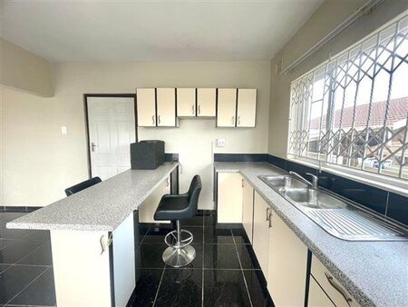 1 Bedroom Apartment in Wyebank