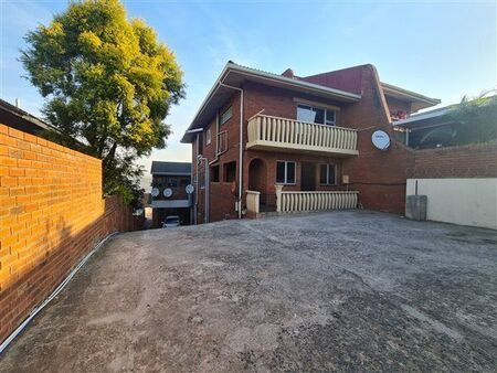 3 Bedroom Townhouse in Hippo Road