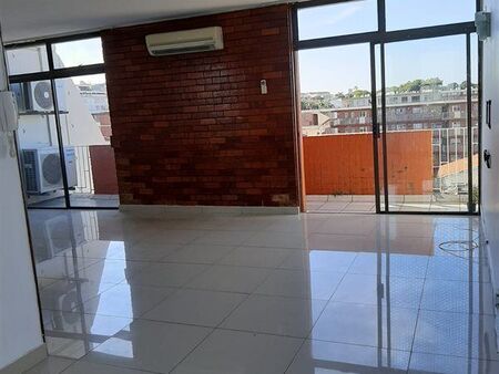 3 Bedroom Apartment in Essenwood