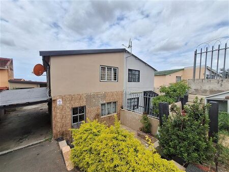 3 Bedroom House in Montford