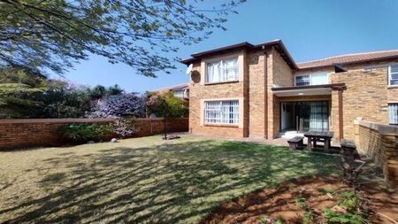 4 Bedroom duplex townhouse - sectional to rent in Weltevreden Park, Roodepoort