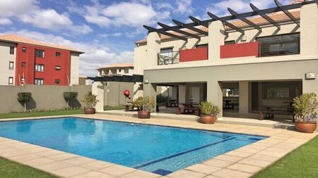 Bachelor Apartment to rent in Lonehill, Sandton