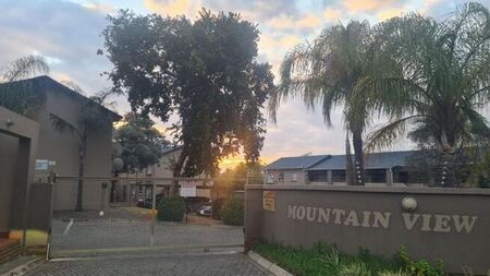 2 Bedroom apartment to rent in Geelhoutpark, Rustenburg