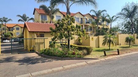 2 Bedroom apartment to rent in Sundowner, Randburg