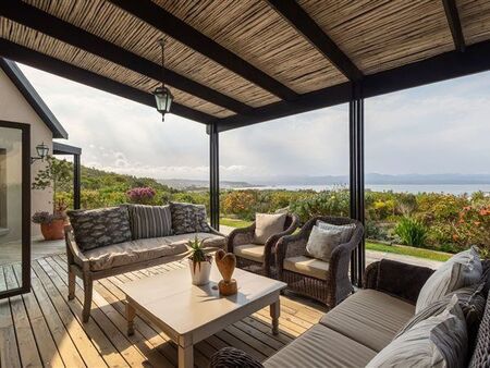 4 Bedroom House in Robberg