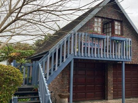 1 Bedroom Apartment in Rexford