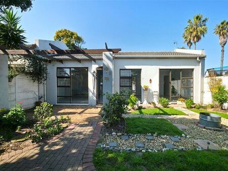 3 Bedroom House in Bloubergrant