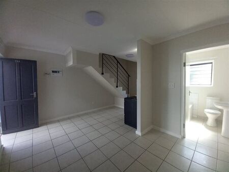 2 Bedroom Apartment in Maitland