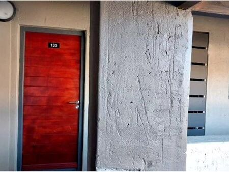 2 Bedroom Apartment in Scottsdene
