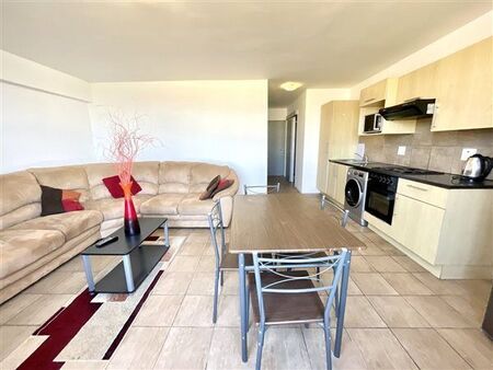 1 Bedroom Apartment in Zonnebloem