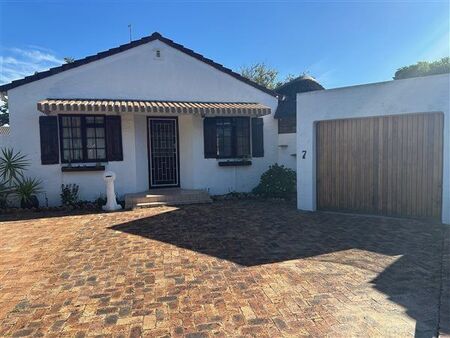 3 Bedroom House in Edgemead