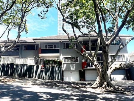 2 Bedroom Apartment in Three Anchor Bay