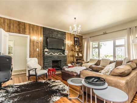4 Bedroom House in Vrykyk