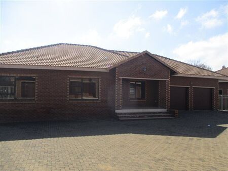 3 Bedroom House in Lydenburg
