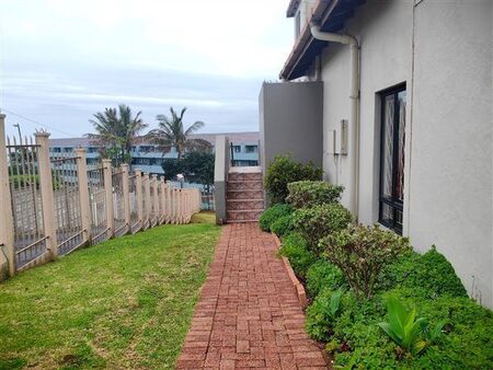2 Bedroom Apartment in Manaba