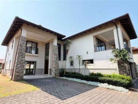 4 Bedroom House in Izinga Estate