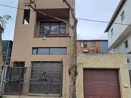 Bachelor apartment in Rydalvale