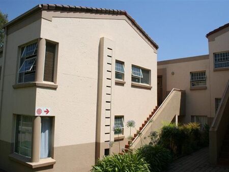 2 Bedroom Townhouse in Rembrandt Park