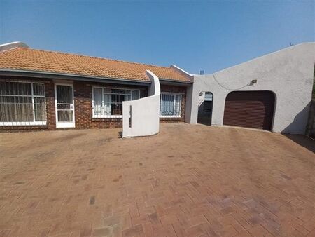 1 Bedroom Apartment in Kibler Park
