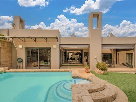 3 Bedroom House in Cedar Lakes