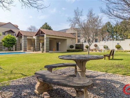 2 Bedroom Apartment in Fourways