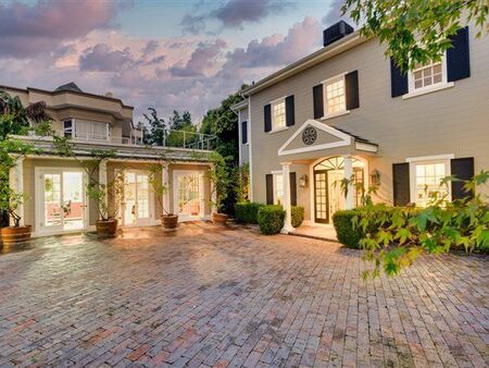 4 Bedroom House in Fourways Gardens