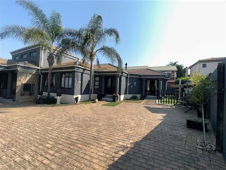 3 Bedroom House in Glen Erasmia