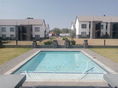 2 Bedroom Apartment in Glen Marais
