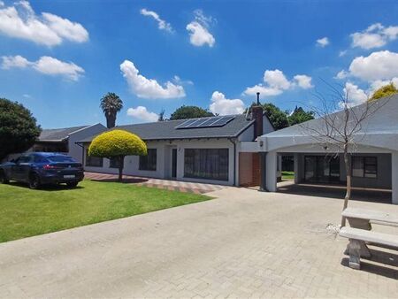 4 Bedroom House in Elspark