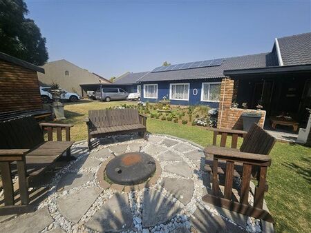 4 Bedroom House in Sunward Park