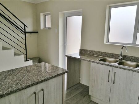 2.5 Bedroom Duplex in Overbaakens