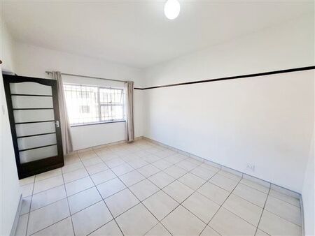 2 Bedroom Apartment in Humewood