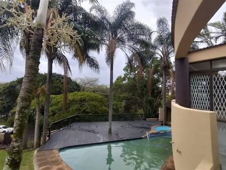 5.5 Bedroom House in Amanzimtoti