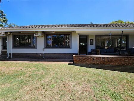 3 Bedroom House in Athlone Park