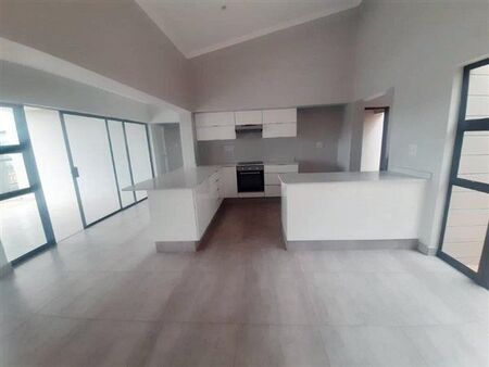 3 Bedroom House in Palm Lakes Estate
