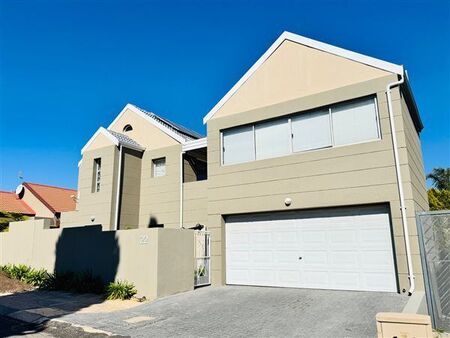 4 Bedroom House in Radiokop