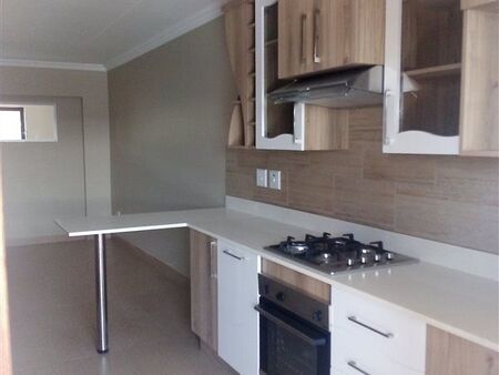 2 Bedroom Flat in Andeon Ah