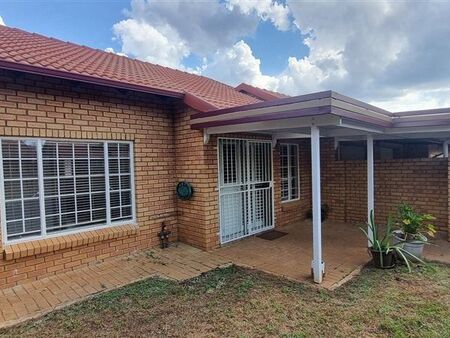 2 Bedroom Townhouse in Equestria