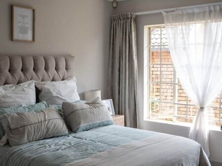 2 Bedroom Townhouse in Equestria