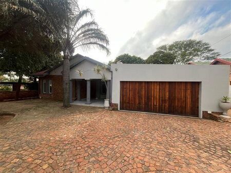 2 Bedroom House in Ninapark