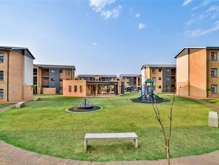 2 Bedroom Apartment in Sinoville