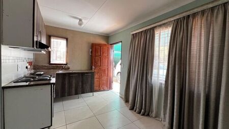 2 Bedroom house to rent in Soshanguve M