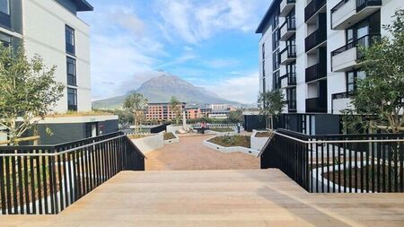 2 Bedroom apartment to rent in Observatory, Cape Town
