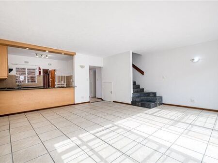 3 Bedroom Apartment in Kensington B