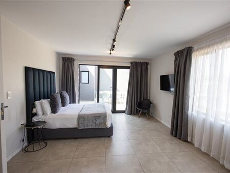 2 Bedroom Apartment in Greenside