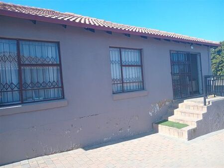 2 Bedroom House in Cosmo City
